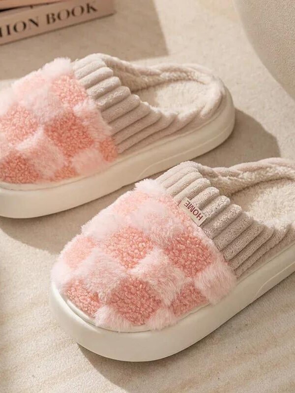 Pantoufles Peluche