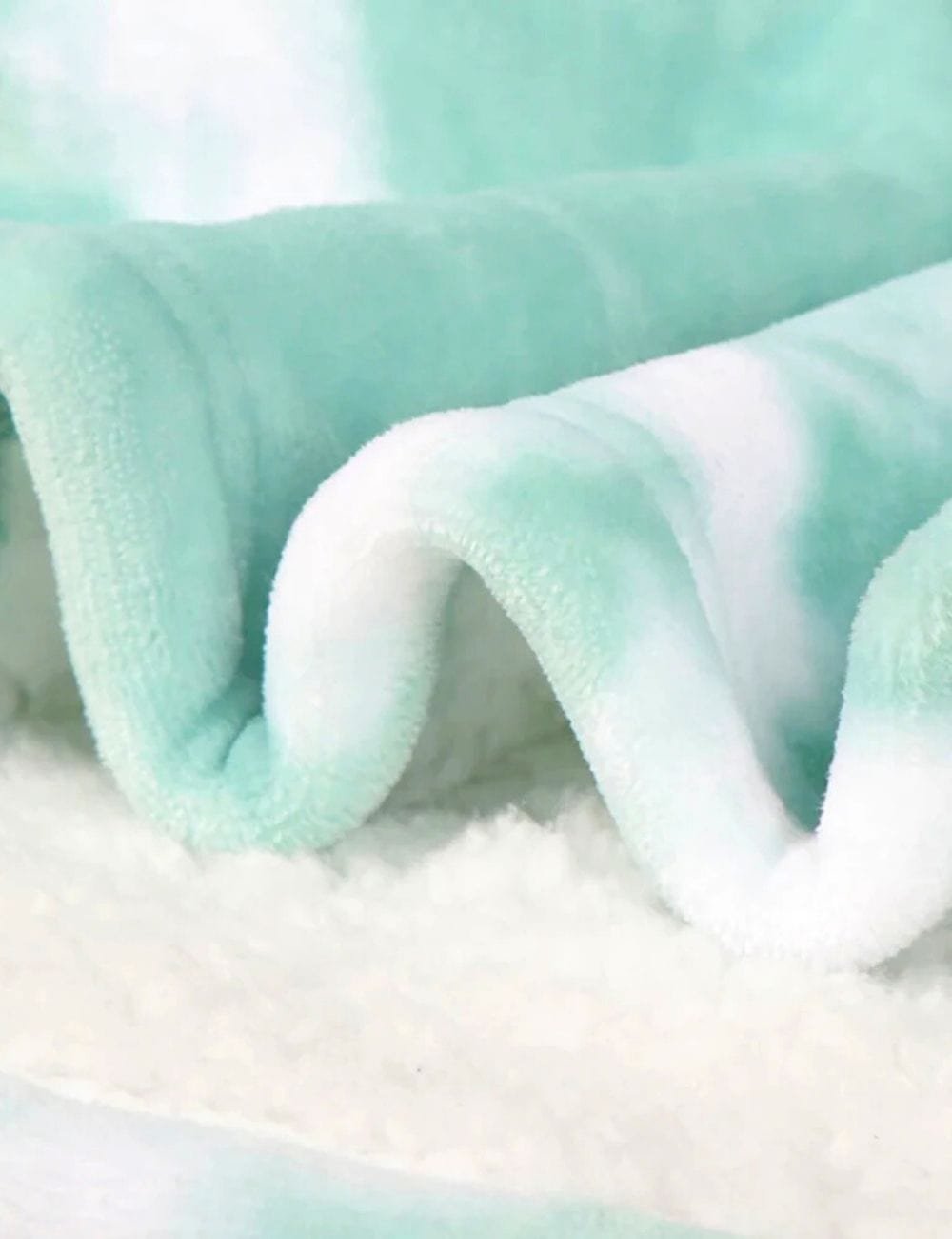 Sweat Plaid Nuage The Kloody 31581663297603 64cfdb46 F05d 41fc A80d C8370330ae77